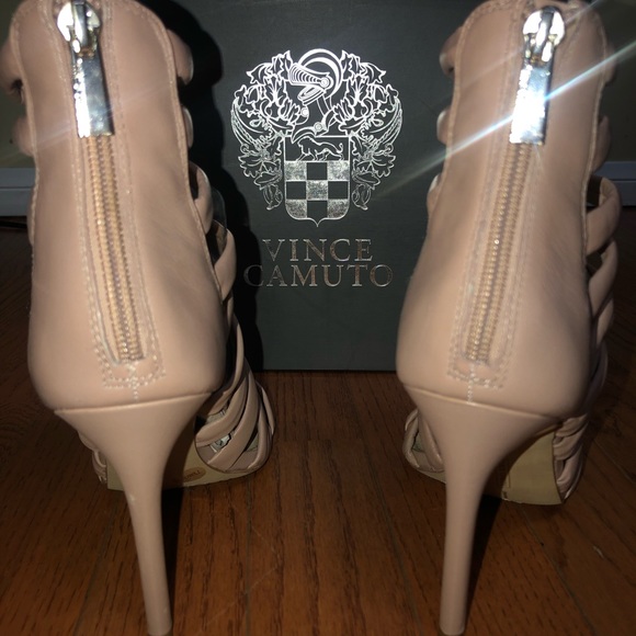 Vince Camuto Troy Gladiator Bootie Sandal - Picture 4 of 8